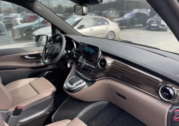 Mercedes-Benz Klasa V cena 369000 przebieg: 24000, rok produkcji 2023 z Garwolin małe 154